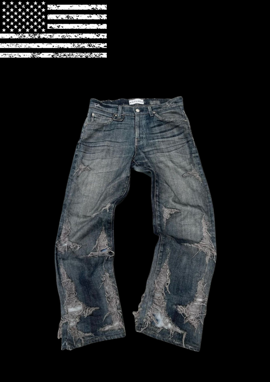 ‘LOST IN TIDES’ JEANS 𖦏